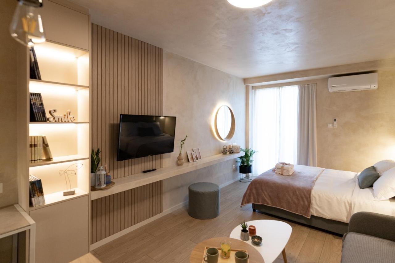 לריסה Apo-Zachari Elegant Apartment מראה חיצוני תמונה